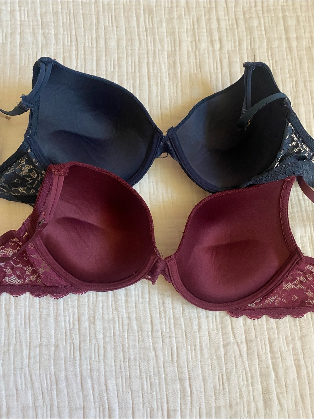 LUCY BRAND  Lace-Trim T-Shirt Bras - Navy and Wine - Picture 4 of 5